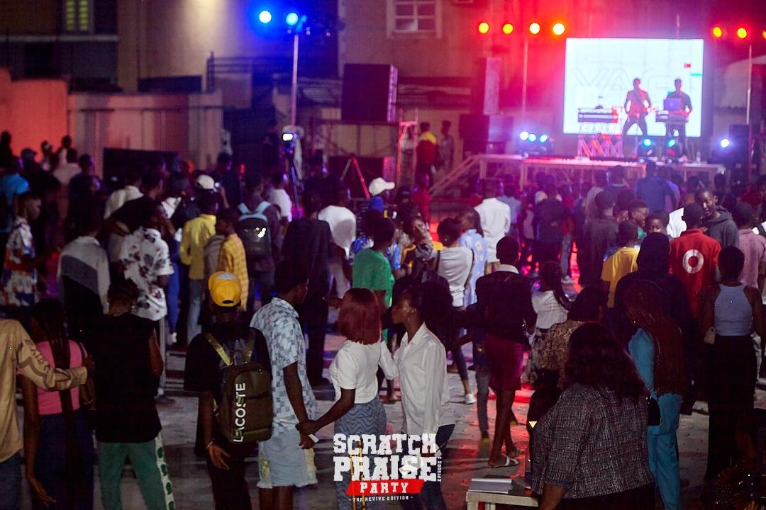 Scratch Praise Party moment